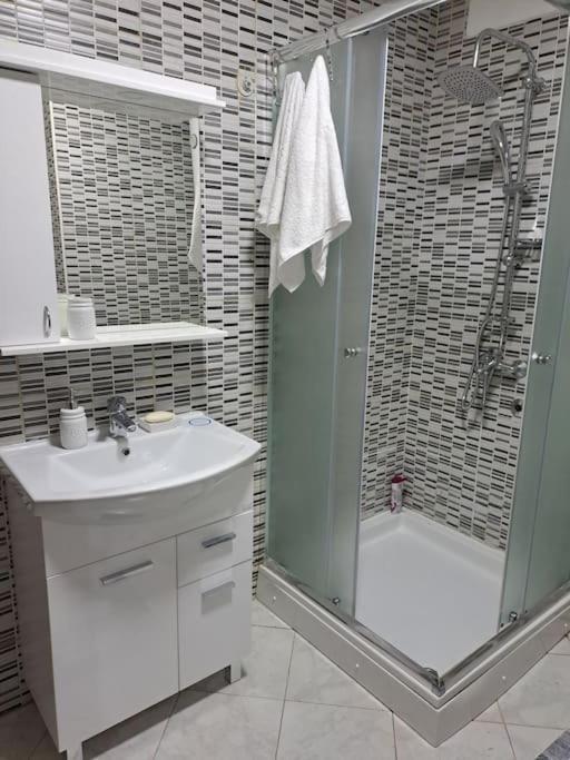 Enjoy Traveling Apartman Tuzla Kültér fotó